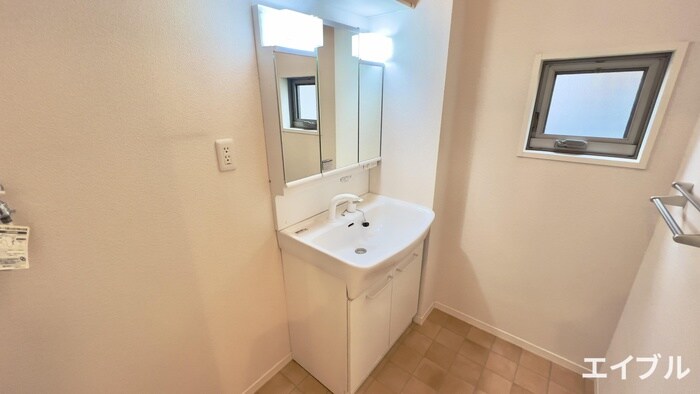 物件内観写真11　(洗面)