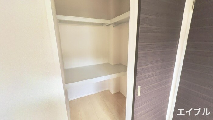 物件内観写真12　(収納)