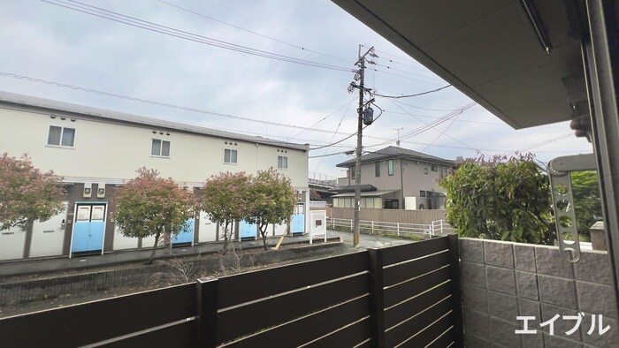 物件内観写真15　(室内からの展望)