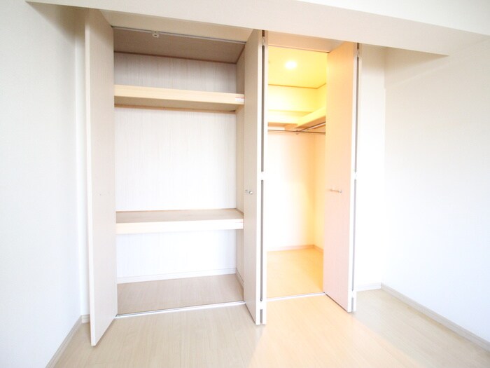 物件内観写真12　(収納)