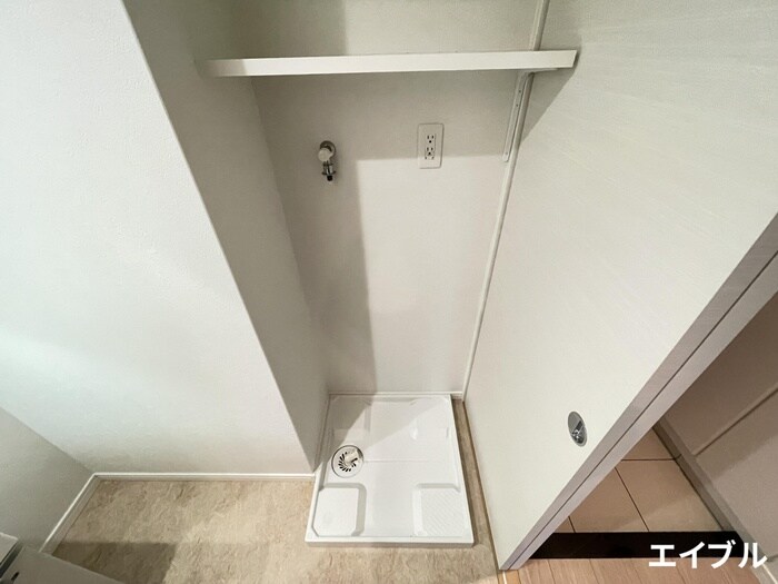 物件内観写真13　(洗濯機置場)