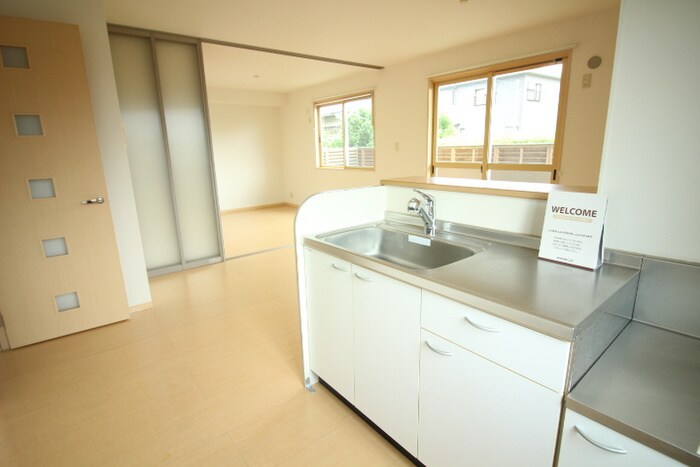 物件内観写真5　(居室)