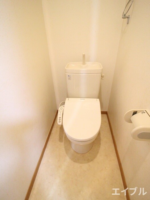 物件内観写真8　(トイレ)