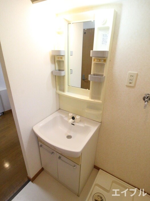 物件内観写真9　(洗面)