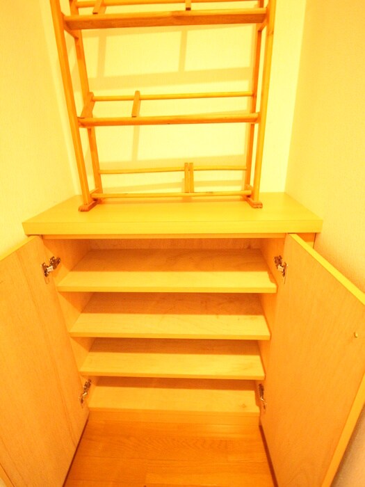 物件内観写真15　(靴箱)