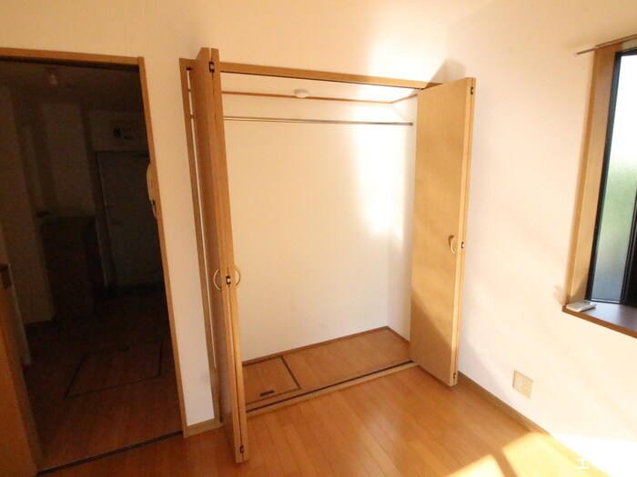 物件内観写真10　(収納)