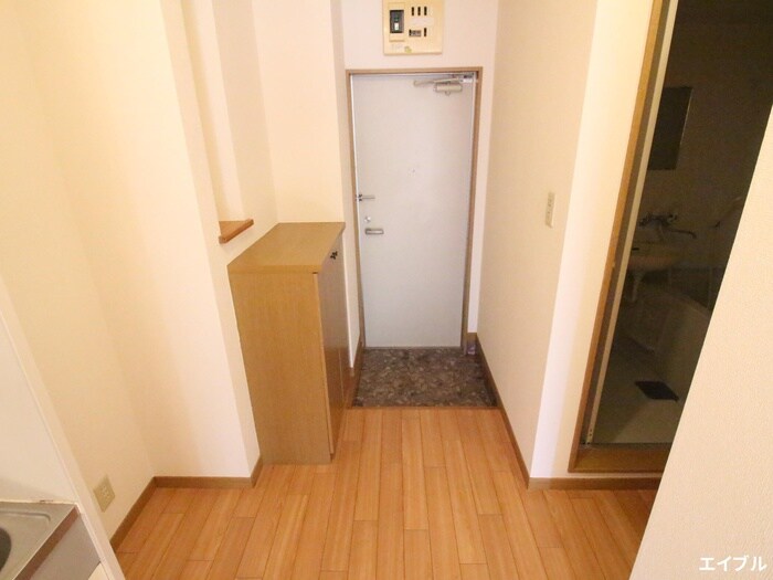 物件内観写真19　(玄関)