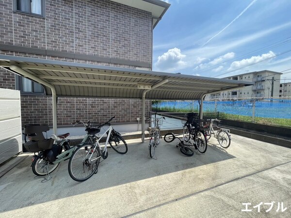 駐輪場