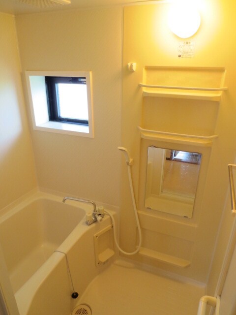 物件内観写真10　(バス／シャワールーム等)