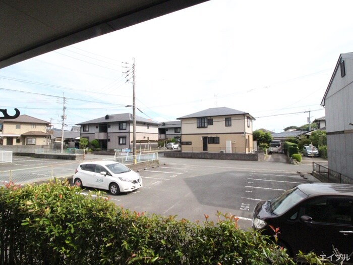 物件内観写真13　(室内からの展望)