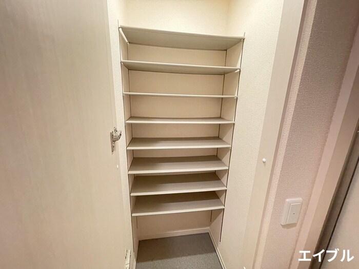 物件内観写真11　(靴箱)