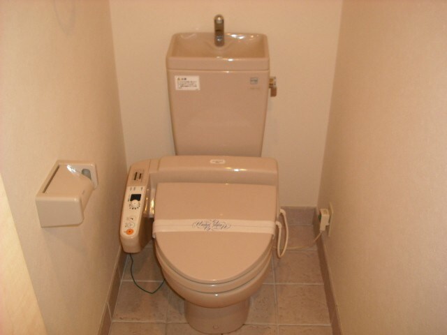 物件内観写真11　(トイレ)