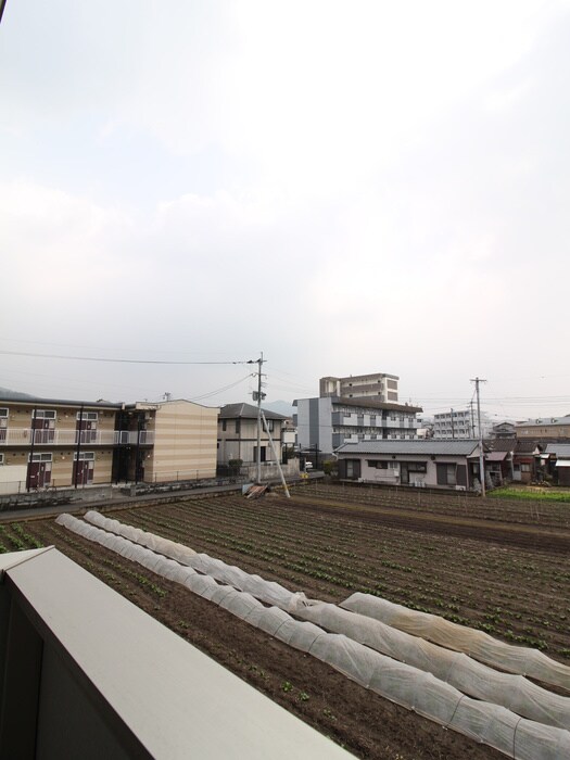 物件内観写真12　(室内からの展望)