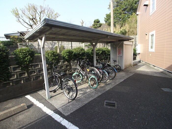 物件外観写真6　(駐輪場)