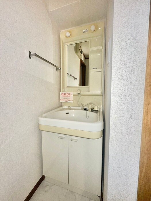 物件内観写真11　(洗面)