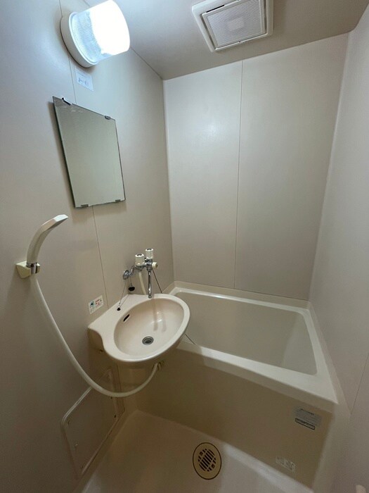 物件内観写真13　(バス／シャワールーム等)