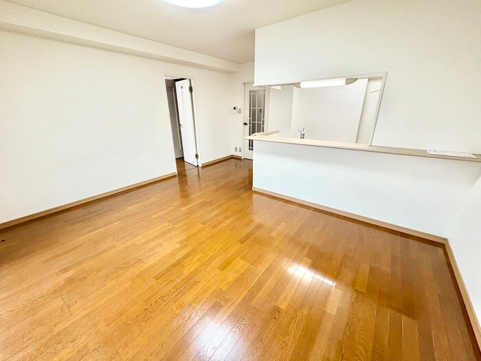 物件内観写真6　(居室)