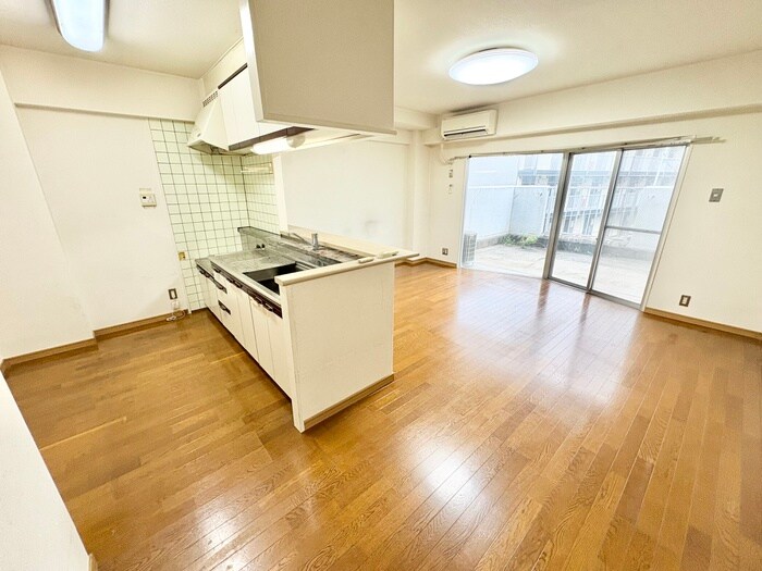 物件内観写真7　(居室)