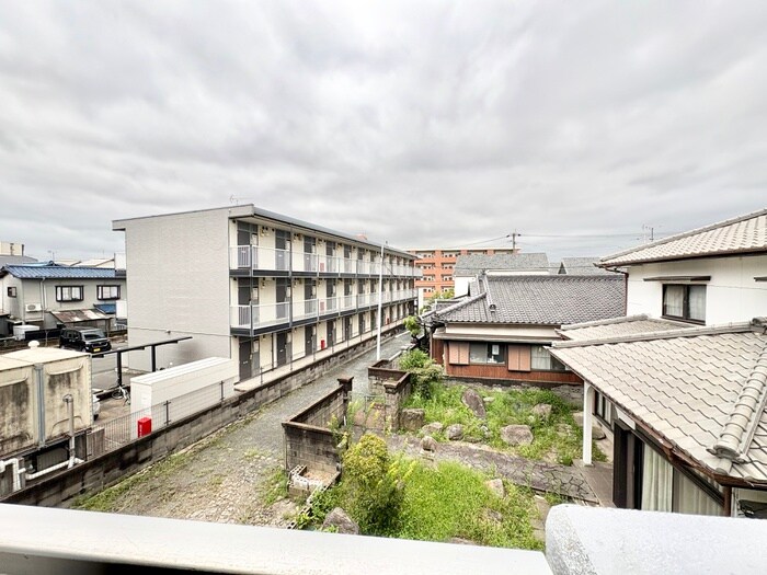 物件内観写真15　(室内からの展望)