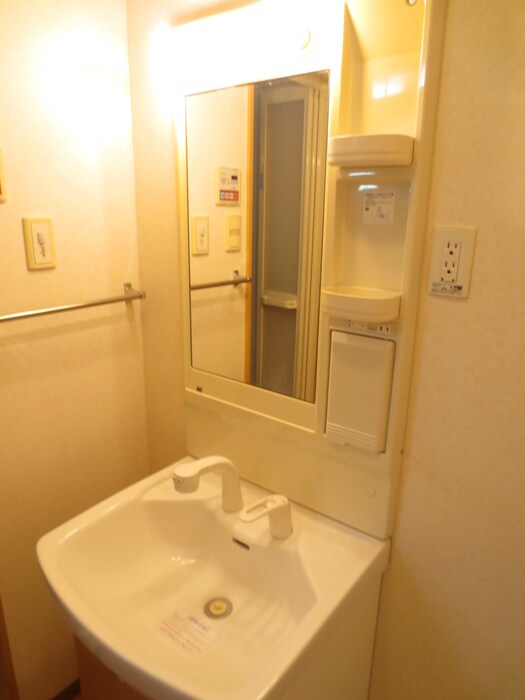 物件内観写真7　(洗面)