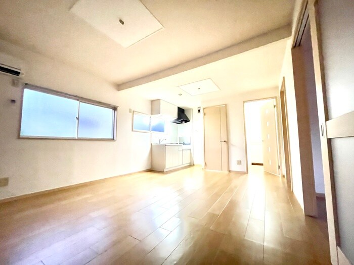 物件内観写真4　(居室)