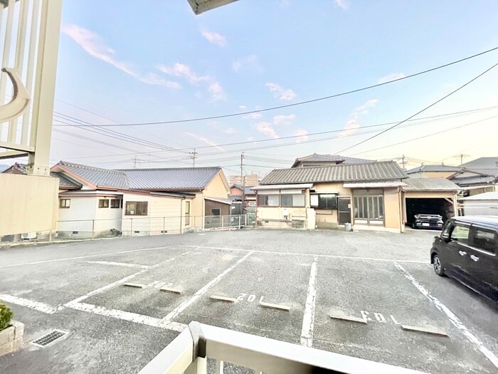 物件内観写真11　(室内からの展望)