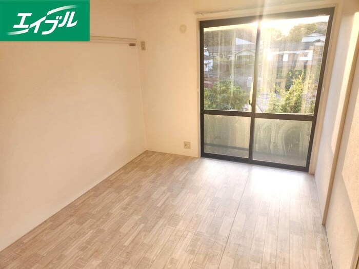 物件内観写真6　(居室)