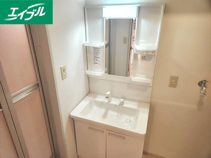 物件内観写真11　(洗面)