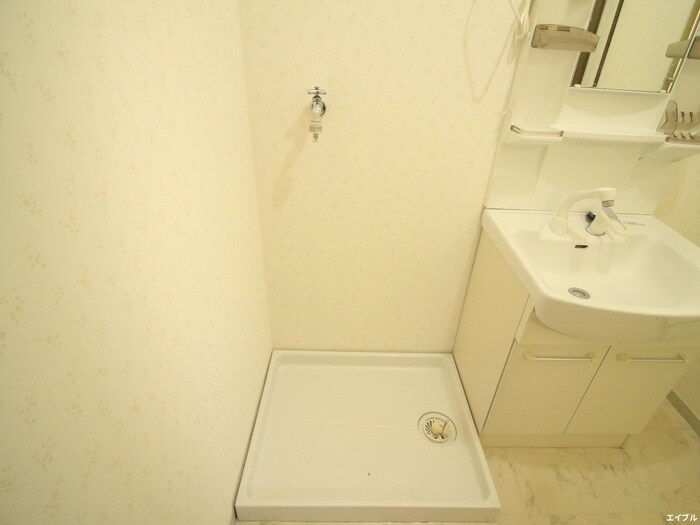 物件内観写真13　(洗濯機置場)