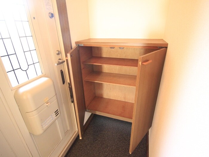 物件内観写真15　(靴箱)