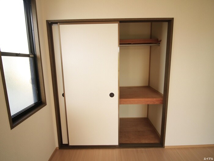 物件内観写真16　(収納)