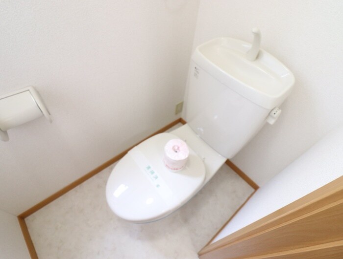 物件内観写真15　(トイレ)