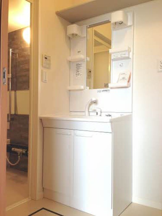 物件内観写真10　(洗面)