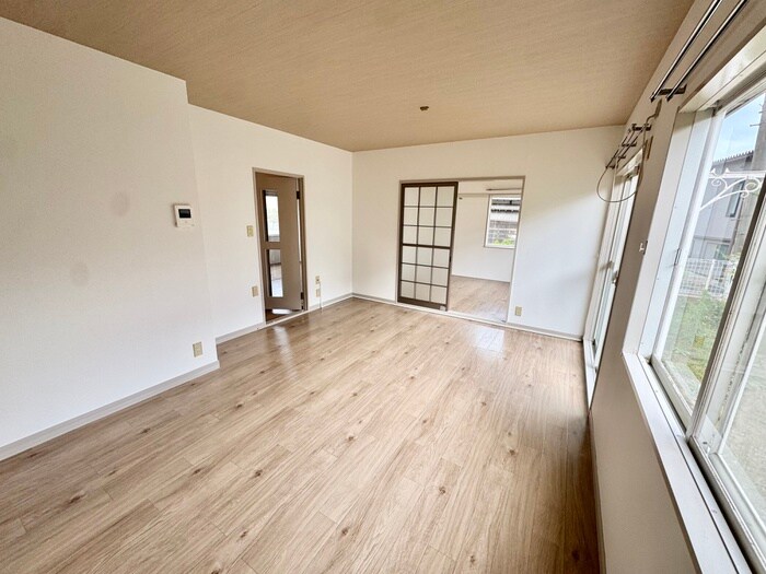 物件内観写真4　(居室)