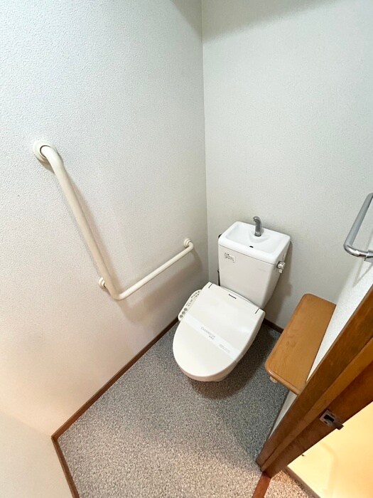 物件内観写真12　(トイレ)