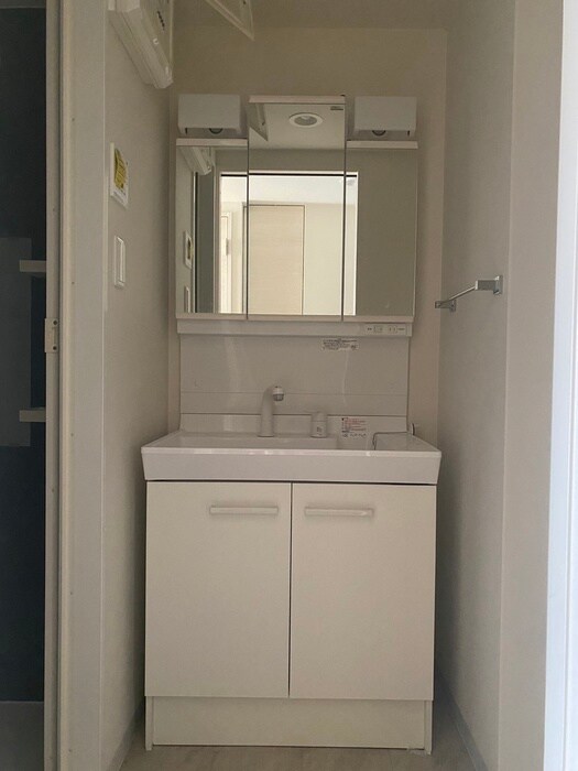 物件内観写真10　(洗面)