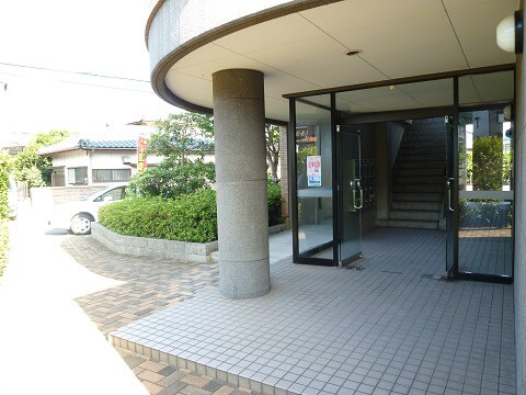 物件外観写真5　(エントランス部分)