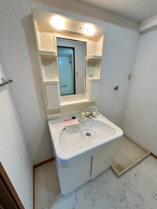 物件内観写真12　(洗面)