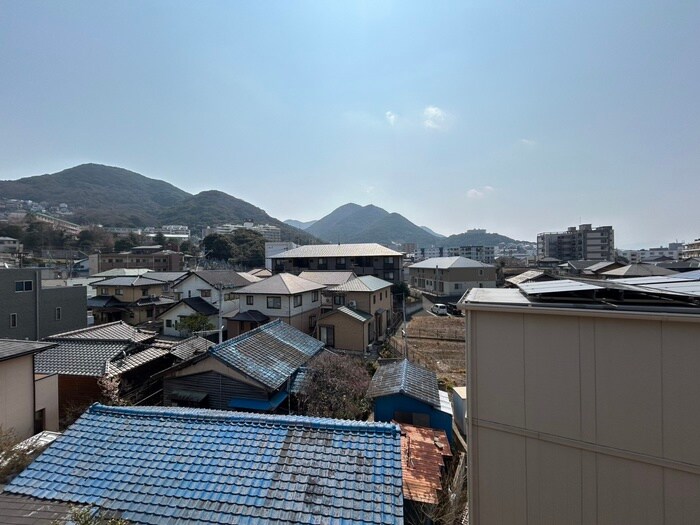 物件内観写真17　(室内からの展望)