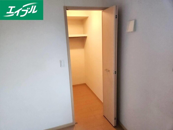 物件内観写真8　(収納)