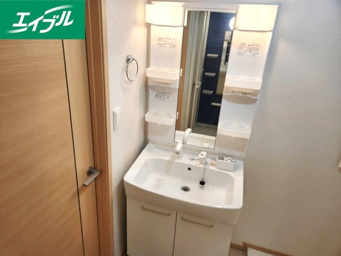 物件内観写真12　(洗面)