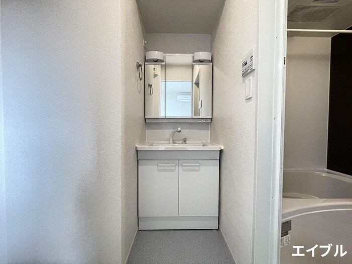 物件内観写真8　(洗面)