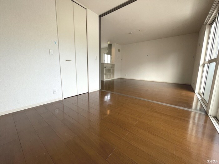 物件内観写真9　(居室)