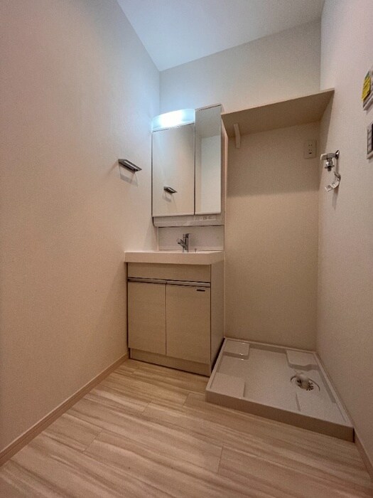 物件内観写真7　(洗面)