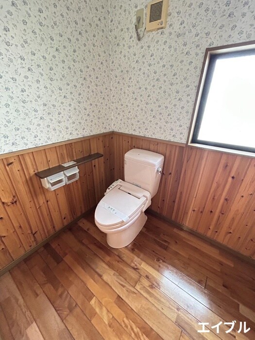 物件内観写真10　(トイレ)