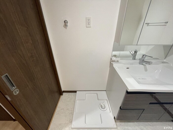 物件内観写真15　(洗濯機置場)