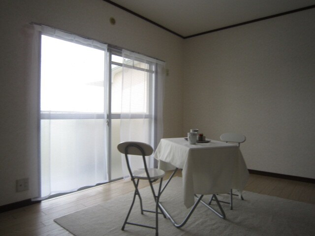 物件内観写真7　(居室)