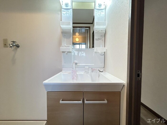 物件内観写真13　(洗面)