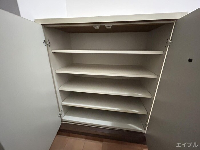 物件内観写真17　(靴箱)