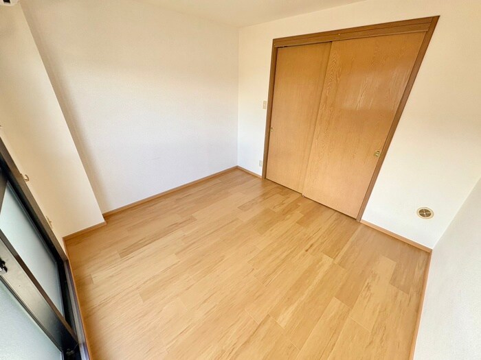 物件内観写真6　(居室)